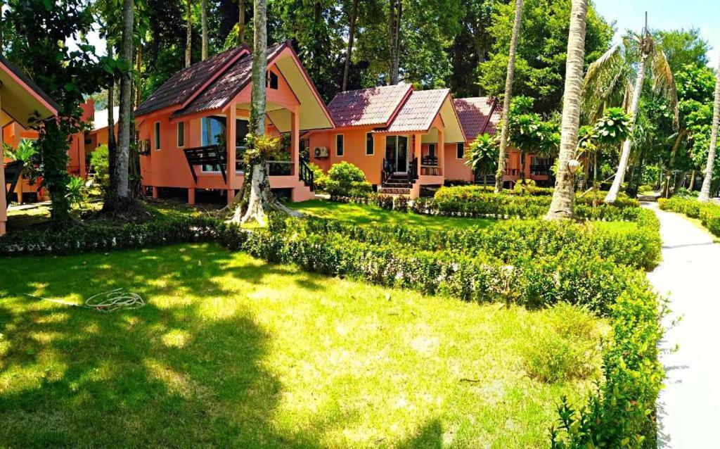Sea Flower Resort Koh Chang Exterior foto